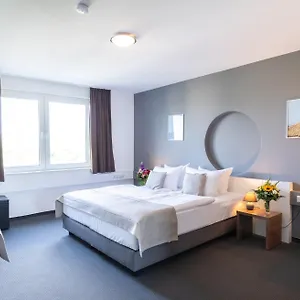 Aviva 4* Lipsko