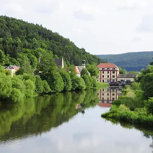 Schlossresidenz Heitzenhofen Hotel